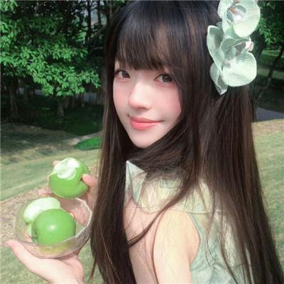 皮裘大衣女人